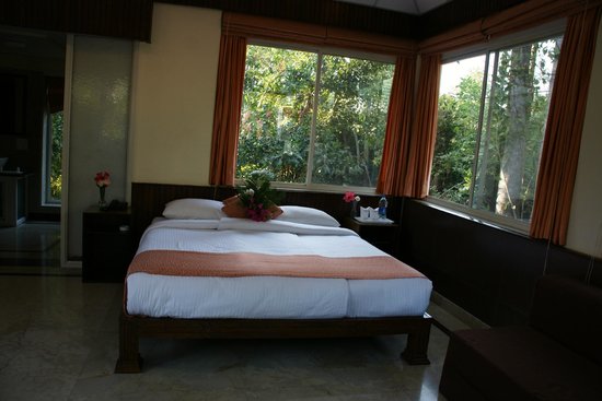 Village Machaan Resorts